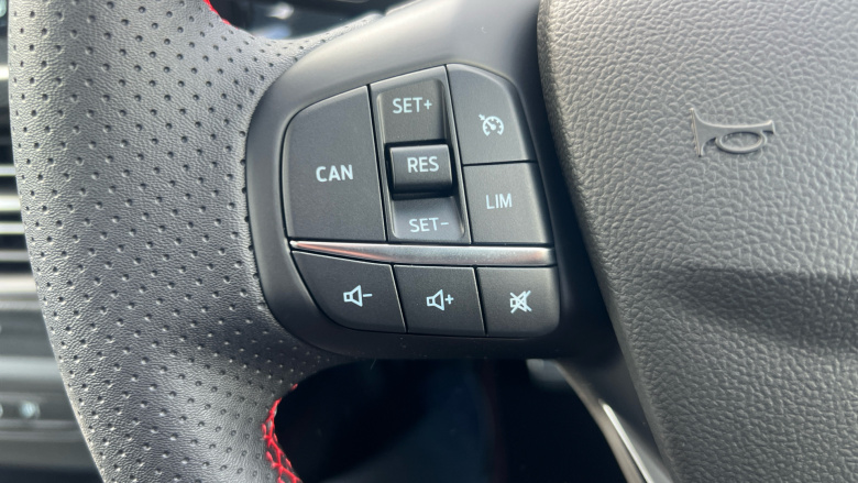 Ford Focus 1.0 EcoBoost Hybrid mHEV 155 ST-Line X Ed 5dr Auto Petrol Hatchback